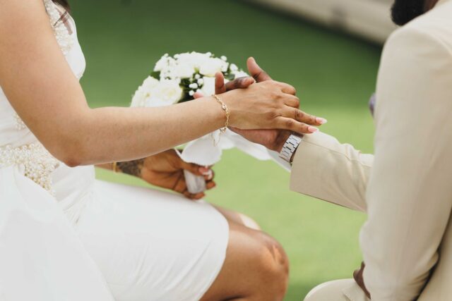 Cost per invitat: cum calculezi suma reală a unei nunți